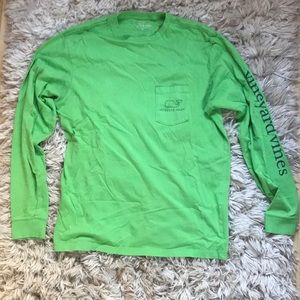 🍀Vineyard Vines long sleeve tee🍀